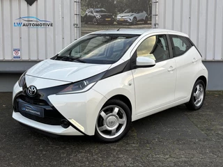 Toyota Aygo 1.0 VVT-i x-play | 15'' velgen | Airco | Achteruitrijcamera