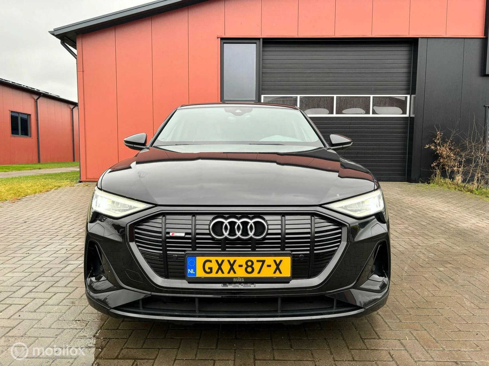 Hoofdafbeelding Audi e-tron