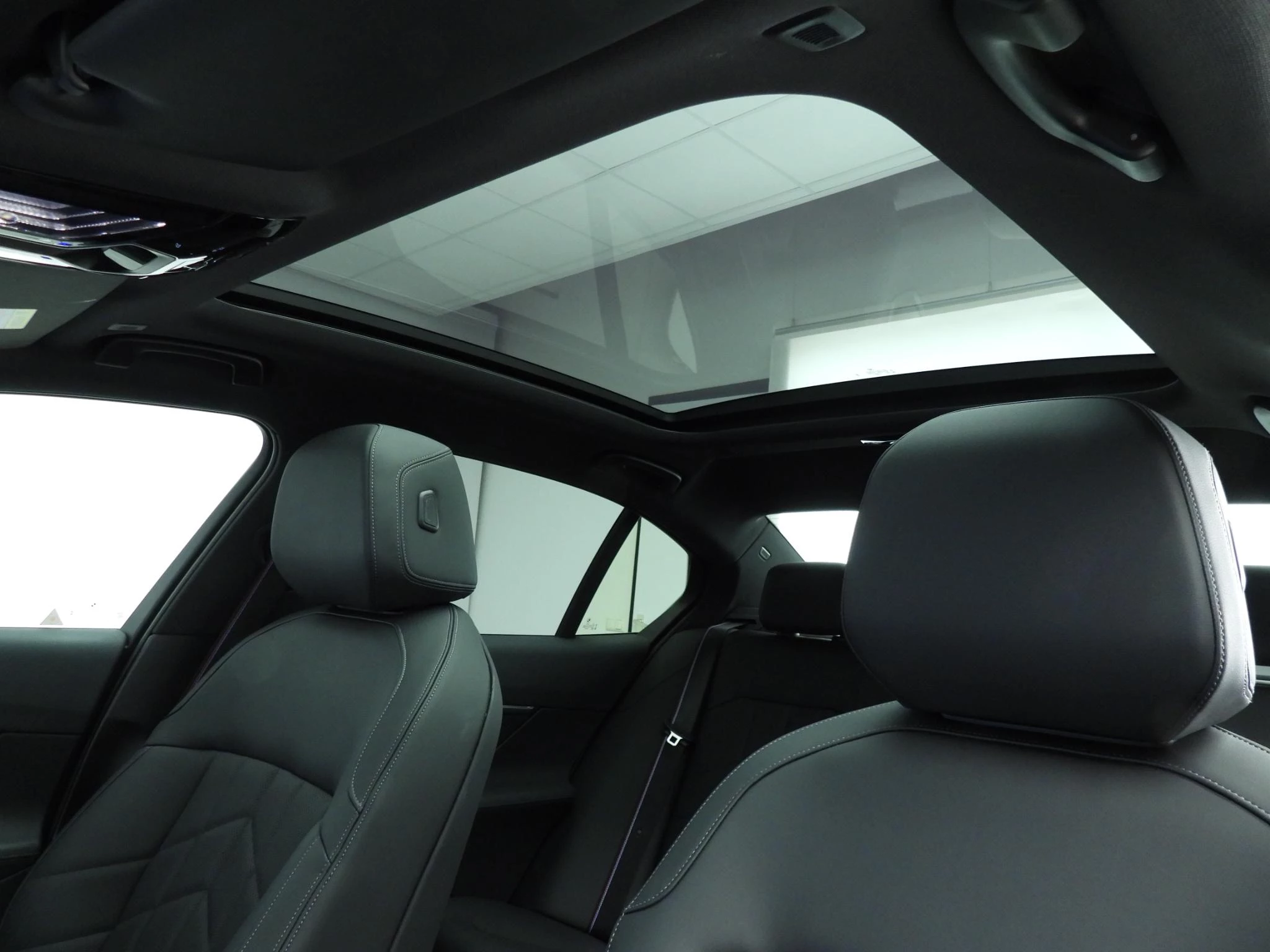 Hoofdafbeelding BMW i5