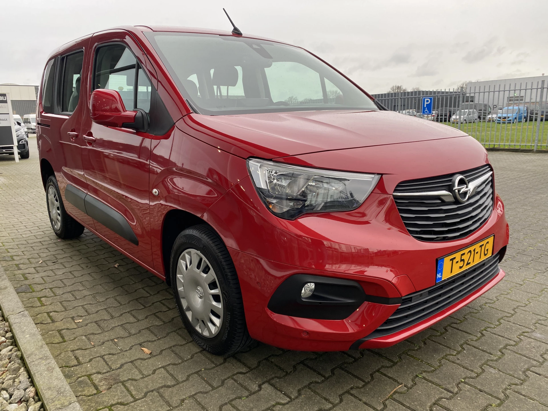 Hoofdafbeelding Opel Combo