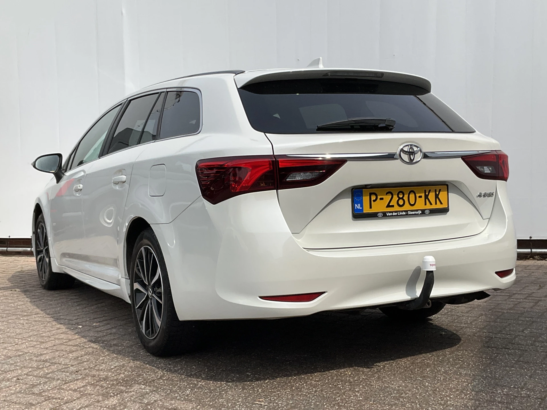 Hoofdafbeelding Toyota Avensis