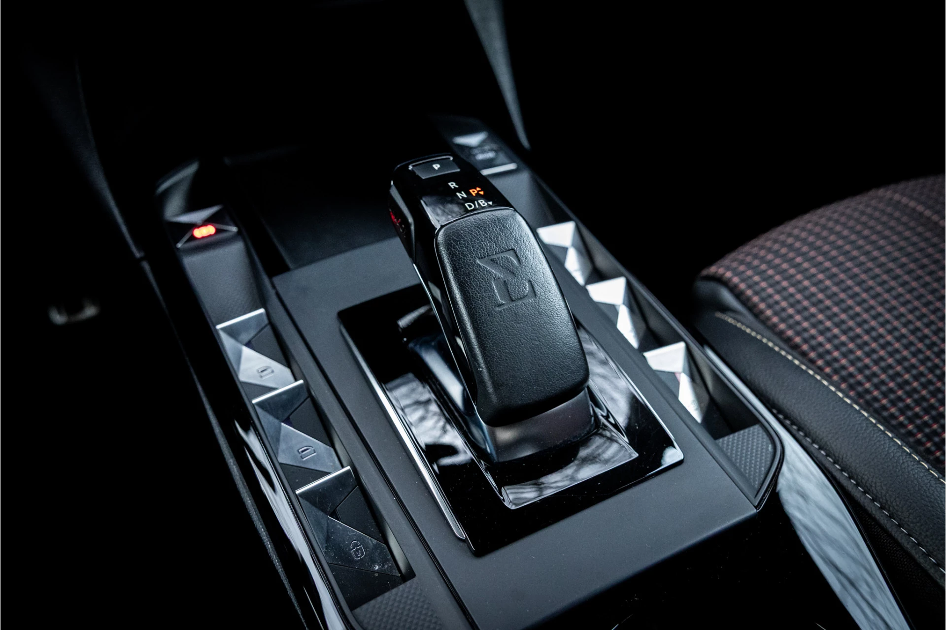 Hoofdafbeelding DS DS 3