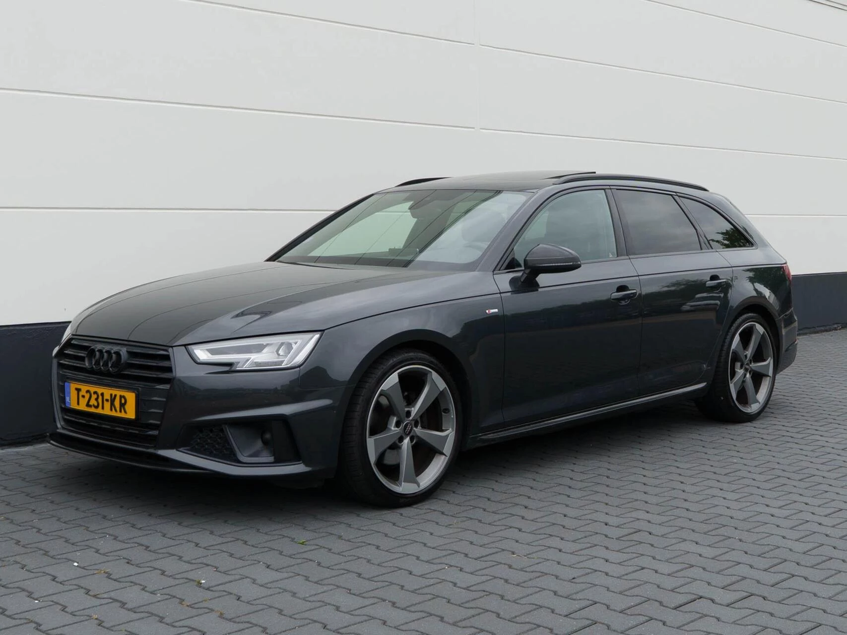 Hoofdafbeelding Audi A4