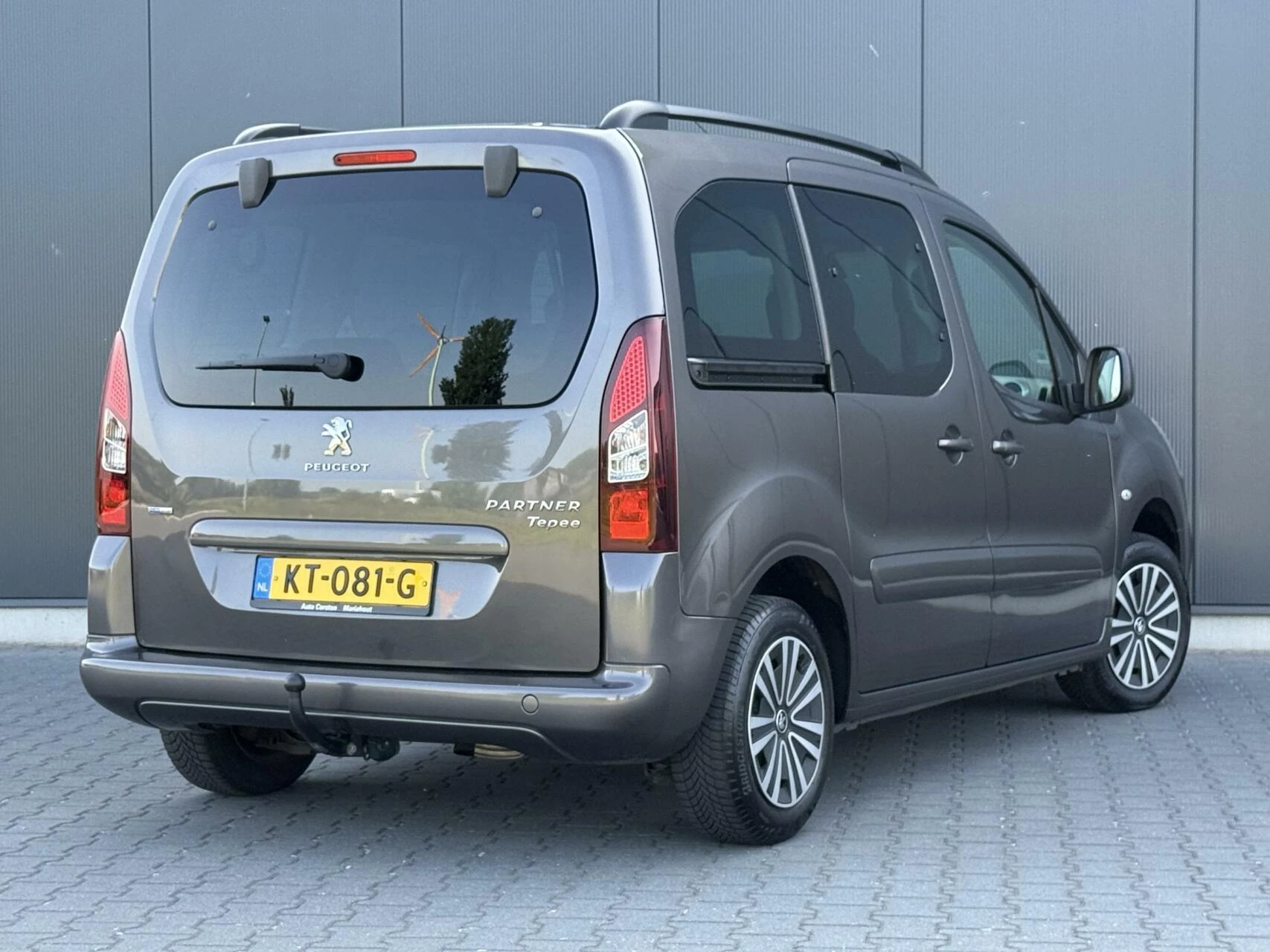 Hoofdafbeelding Peugeot Partner