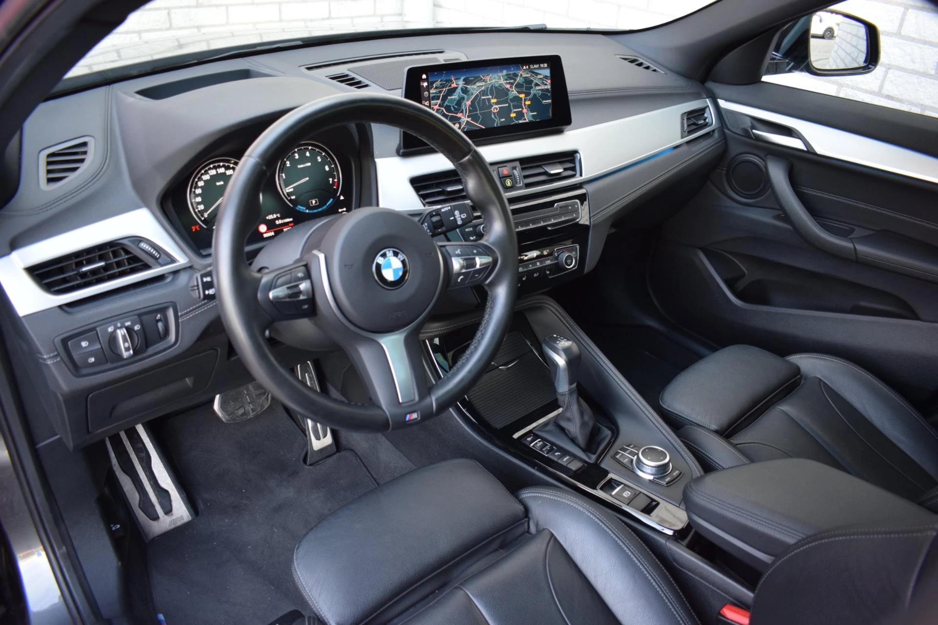 Hoofdafbeelding BMW X2