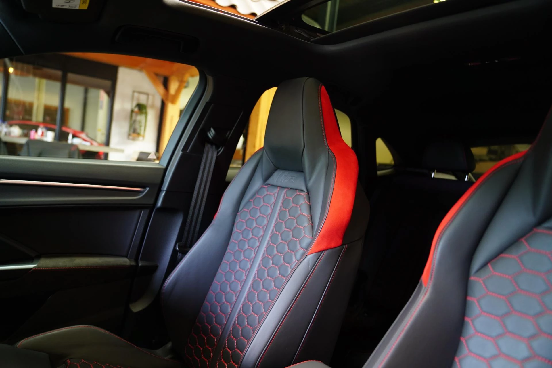 Hoofdafbeelding Audi RSQ3