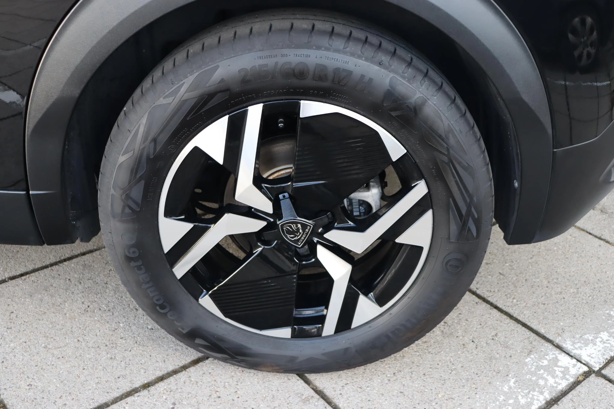 Hoofdafbeelding Peugeot e-2008