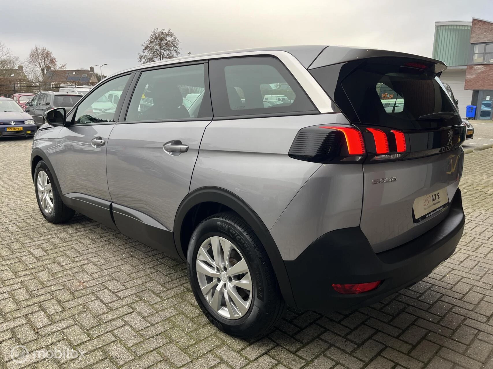 Hoofdafbeelding Peugeot 5008