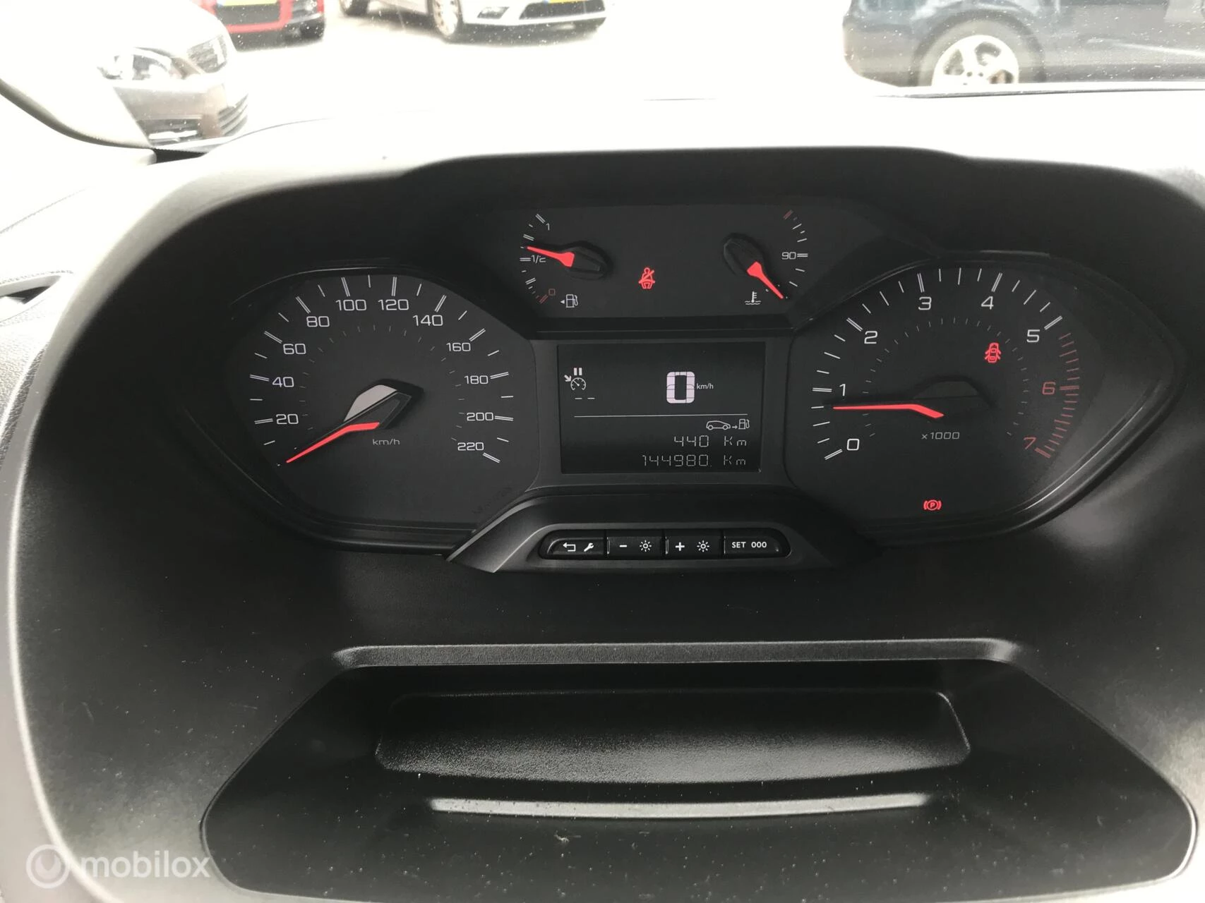 Hoofdafbeelding Peugeot Partner