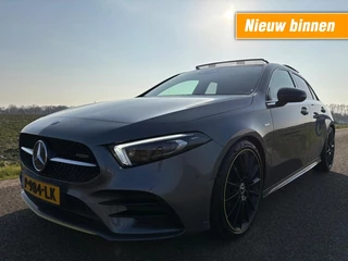 Hoofdafbeelding Mercedes-Benz A-Klasse Mercedes-Benz A-Klasse 200 AMG / EDITION 1 / NIGHT EDITION / BOMVOLL