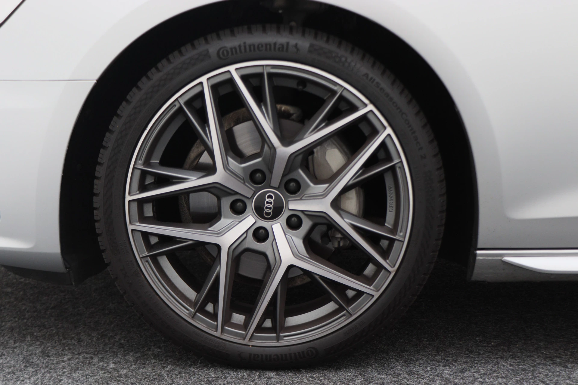 Hoofdafbeelding Audi A4