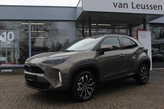 Toyota Yaris Cross 1.5 HYBRID 115 FIRST EDITION STOEL/STUUR&WISSERVERW. LED DAB KEYLESS PRIVACY GLASS