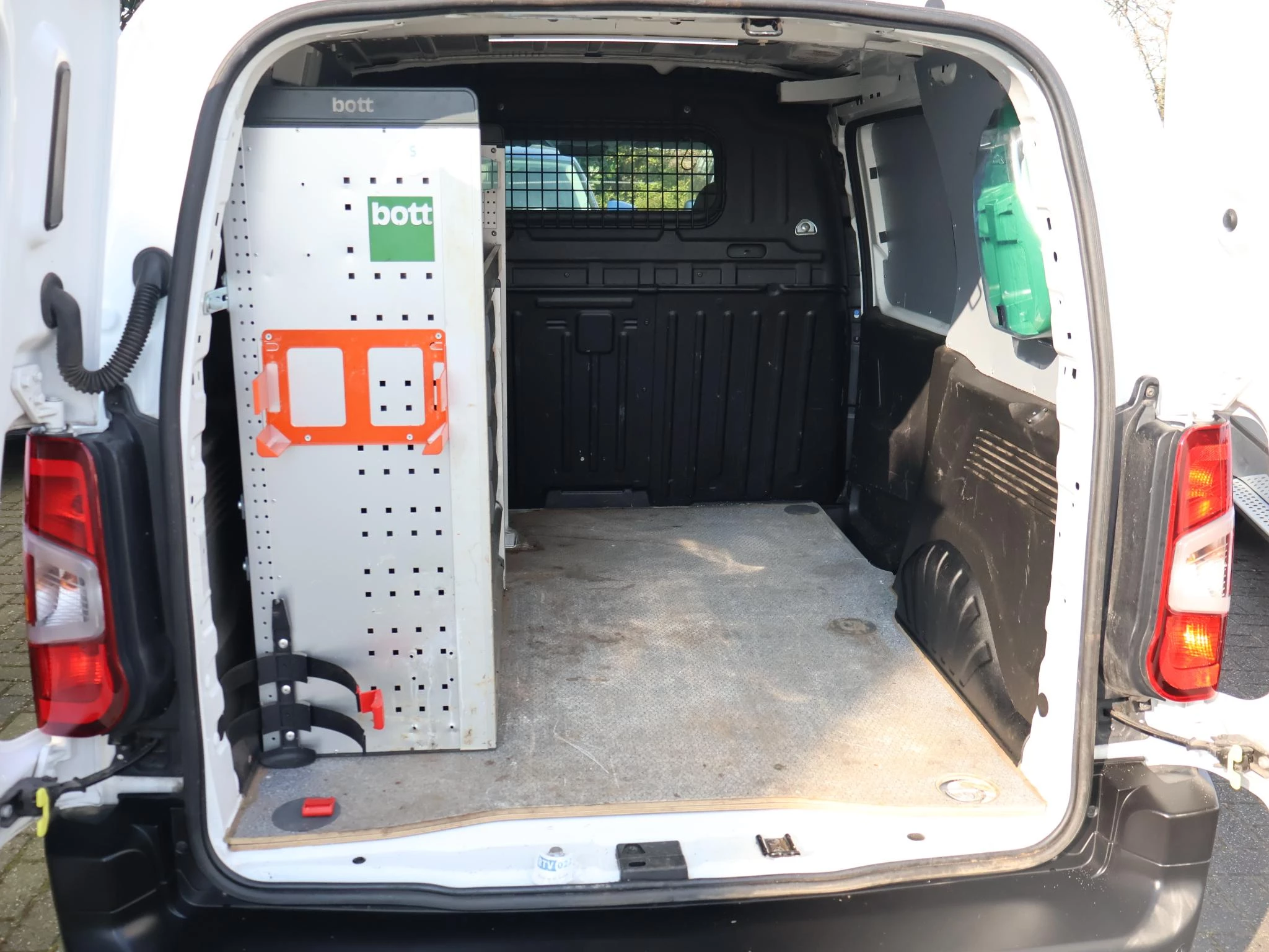 Hoofdafbeelding Peugeot Partner