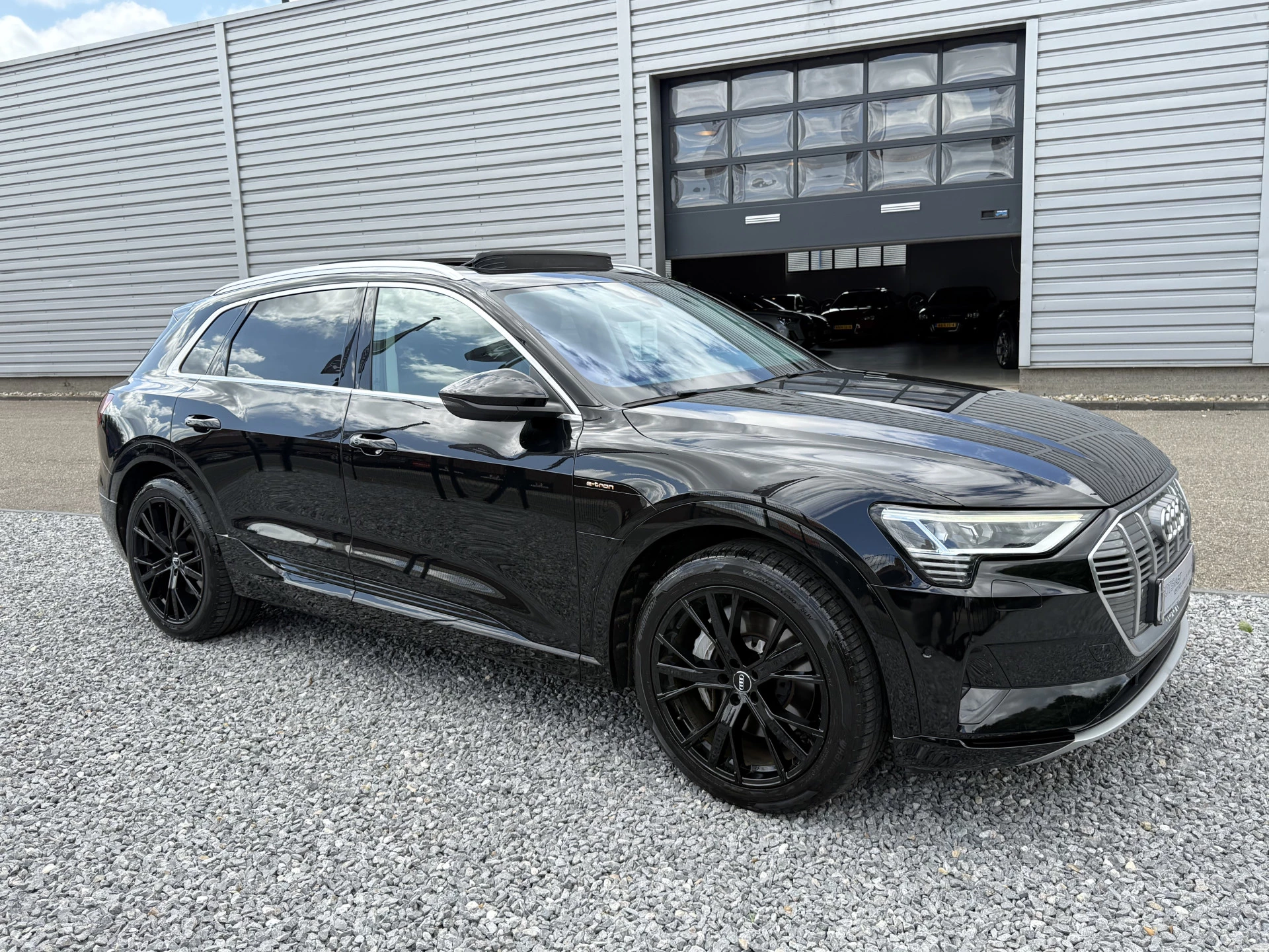 Hoofdafbeelding Audi e-tron