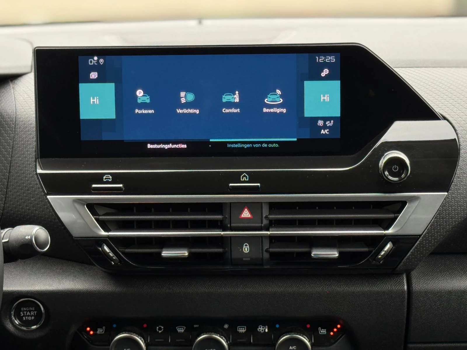 Hoofdafbeelding Citroën ë-C4