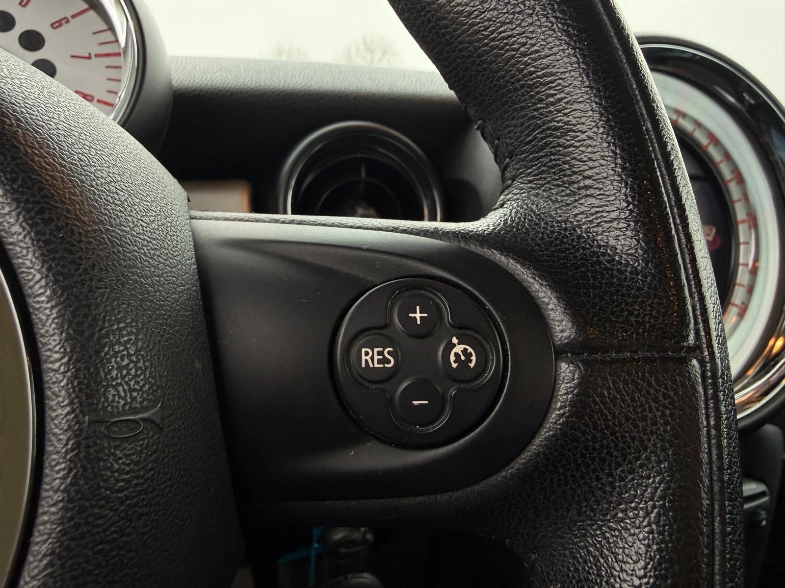 Hoofdafbeelding MINI One