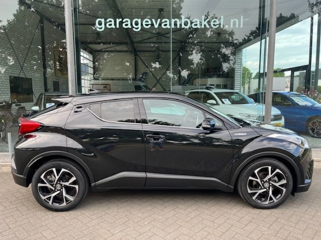 Hoofdafbeelding Toyota C-HR
