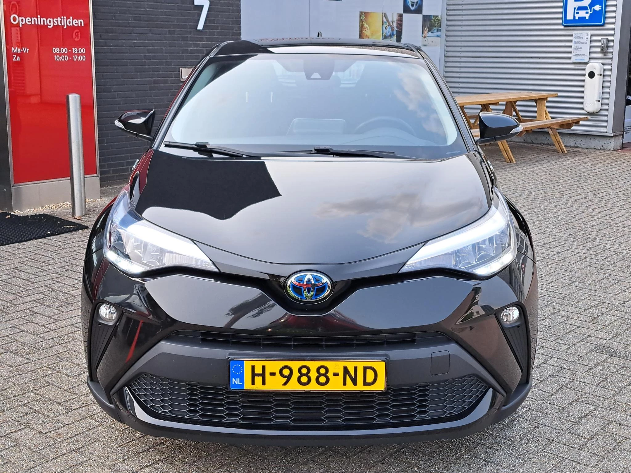 Hoofdafbeelding Toyota C-HR