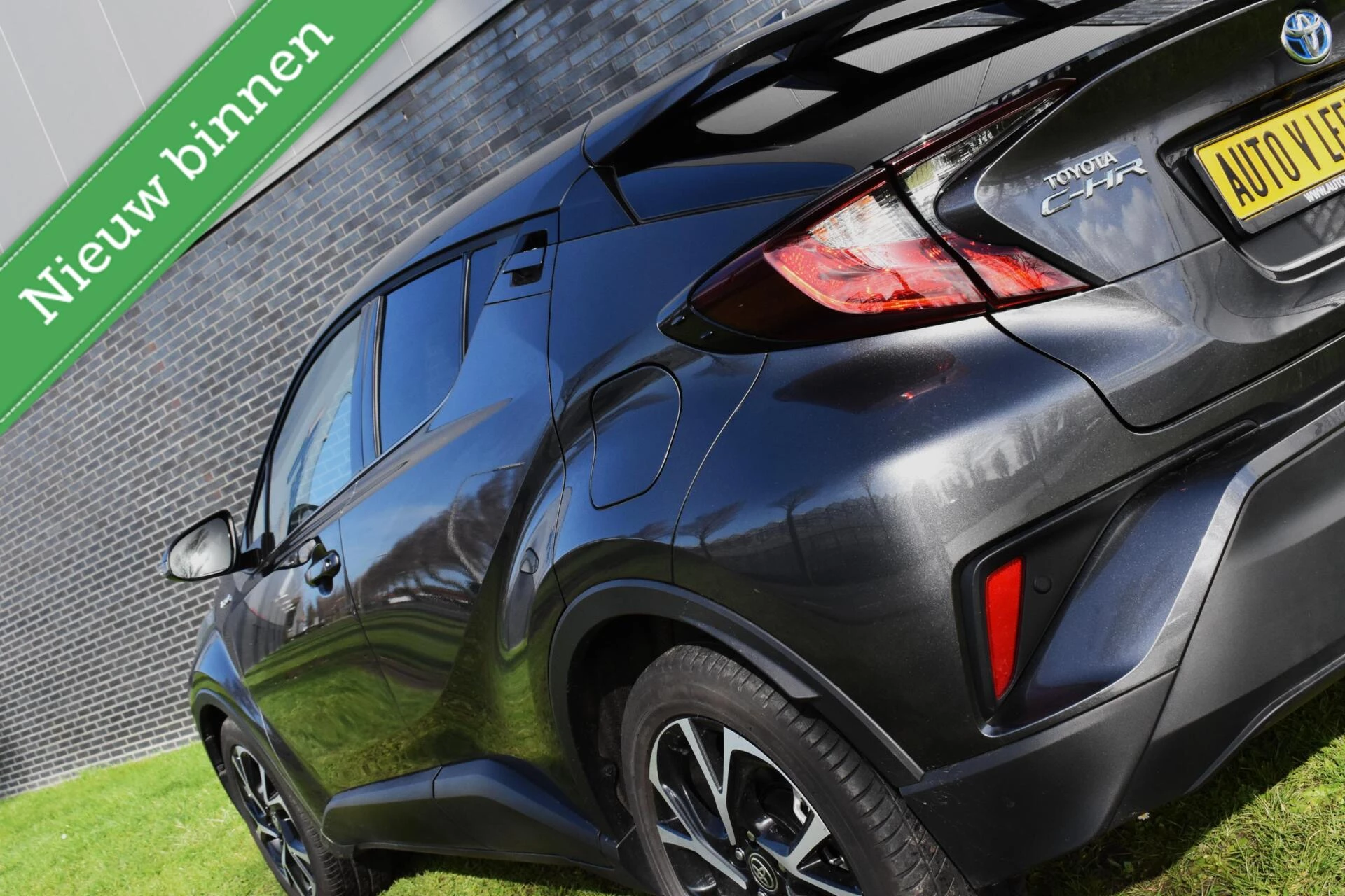 Hoofdafbeelding Toyota C-HR