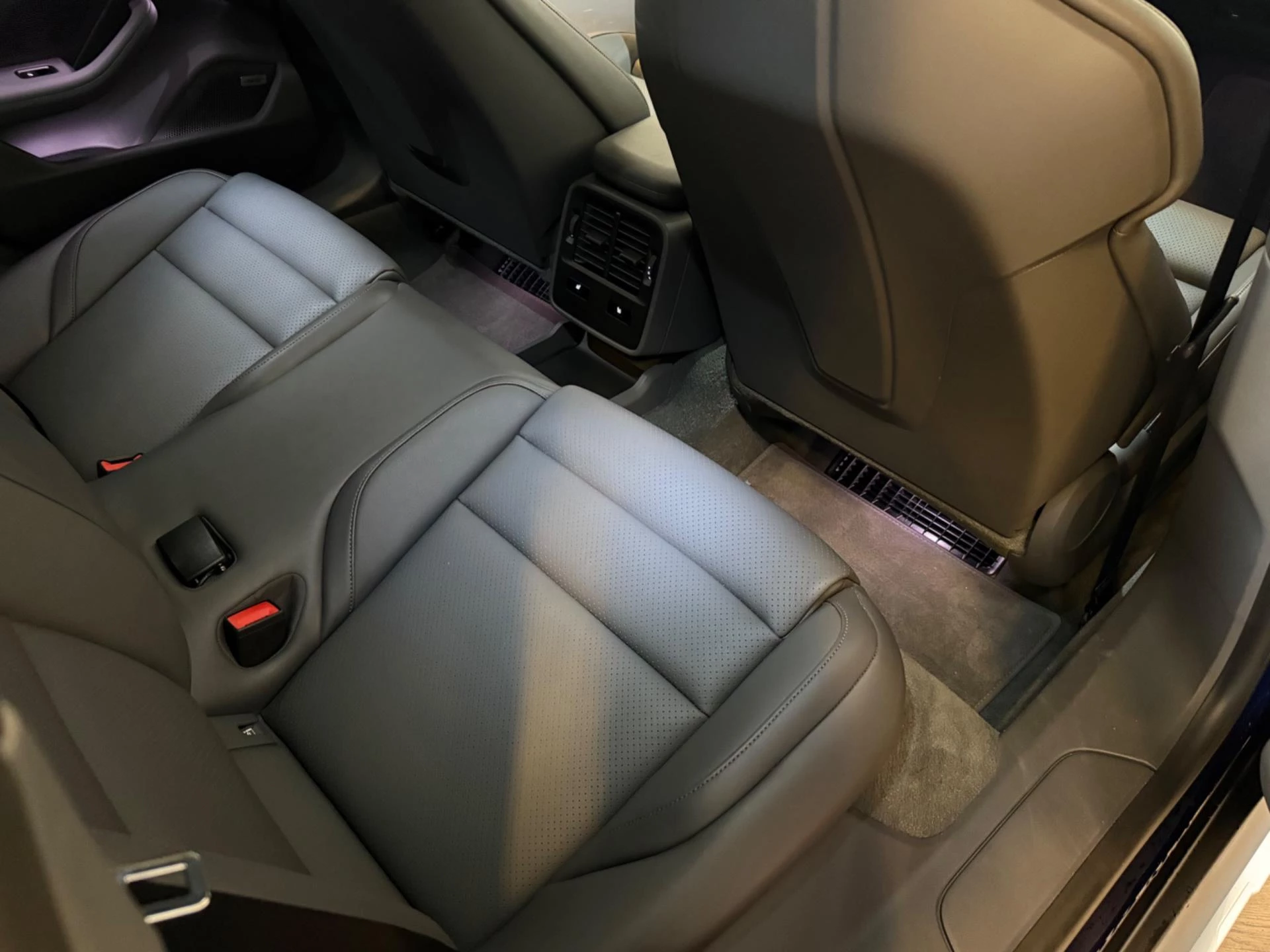 Hoofdafbeelding Porsche Taycan