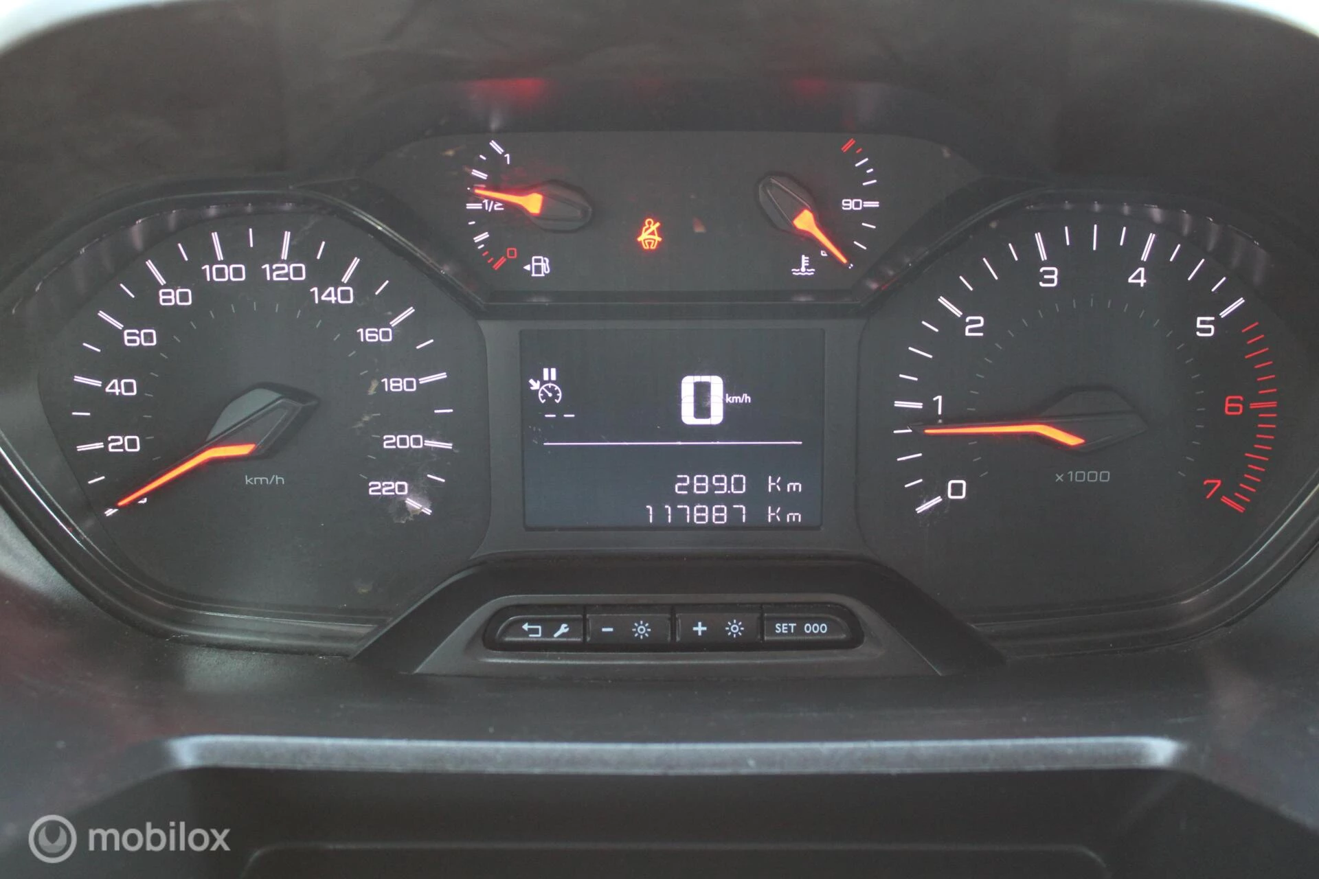 Hoofdafbeelding Peugeot Partner