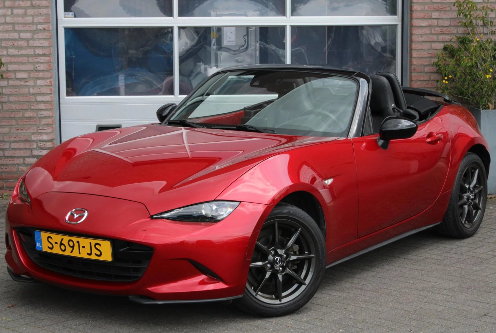 Hoofdafbeelding Mazda MX-5