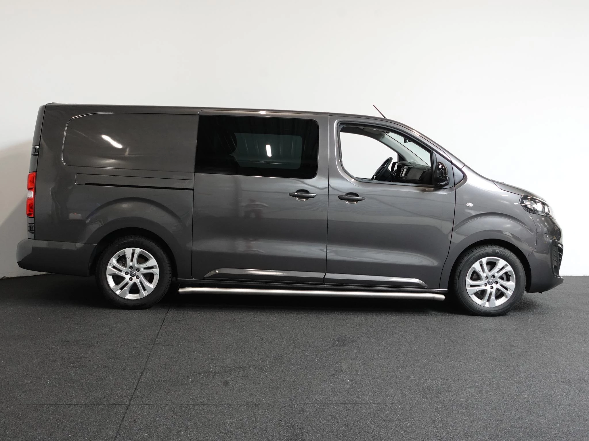 Hoofdafbeelding Opel Vivaro-e