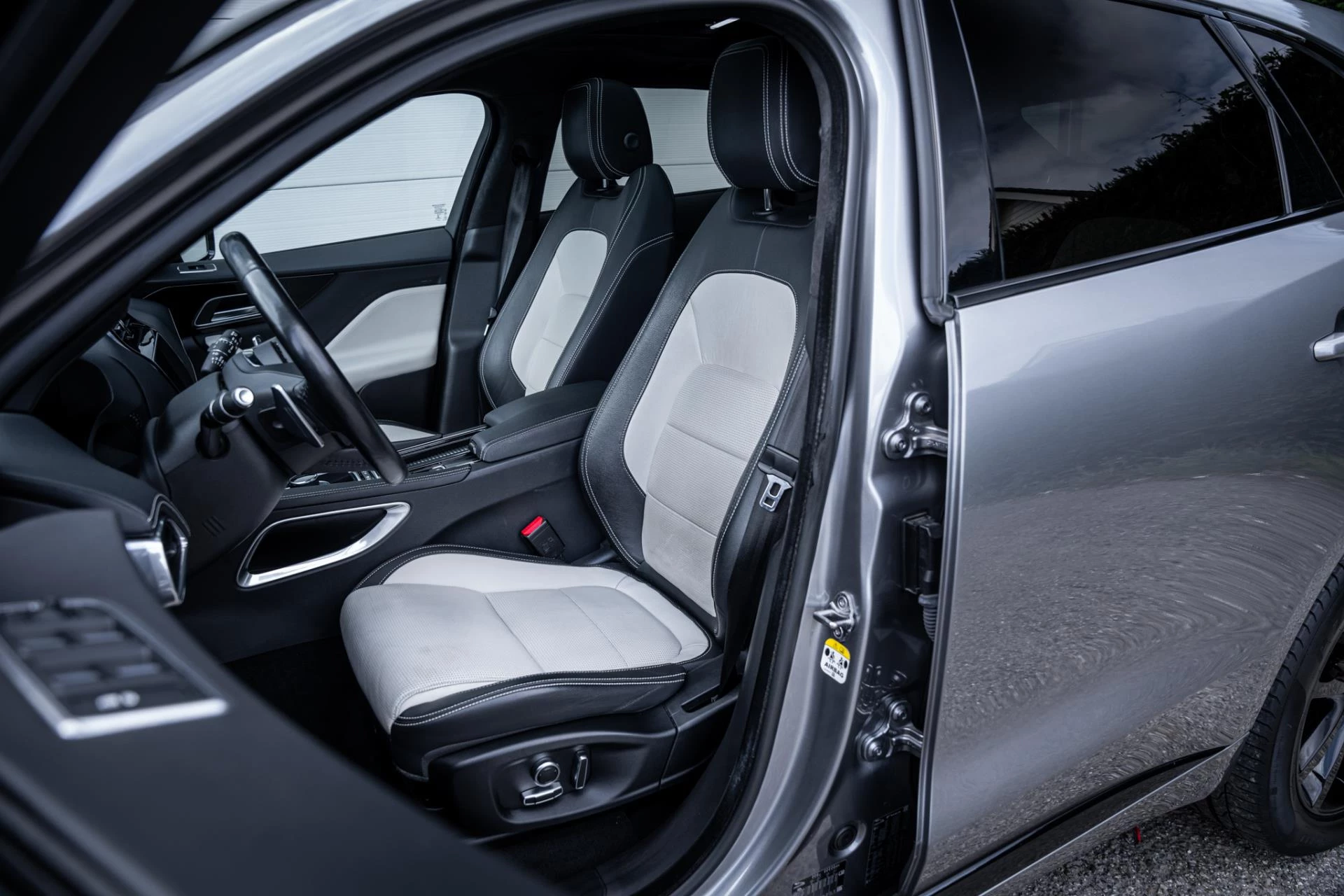 Hoofdafbeelding Jaguar F-PACE