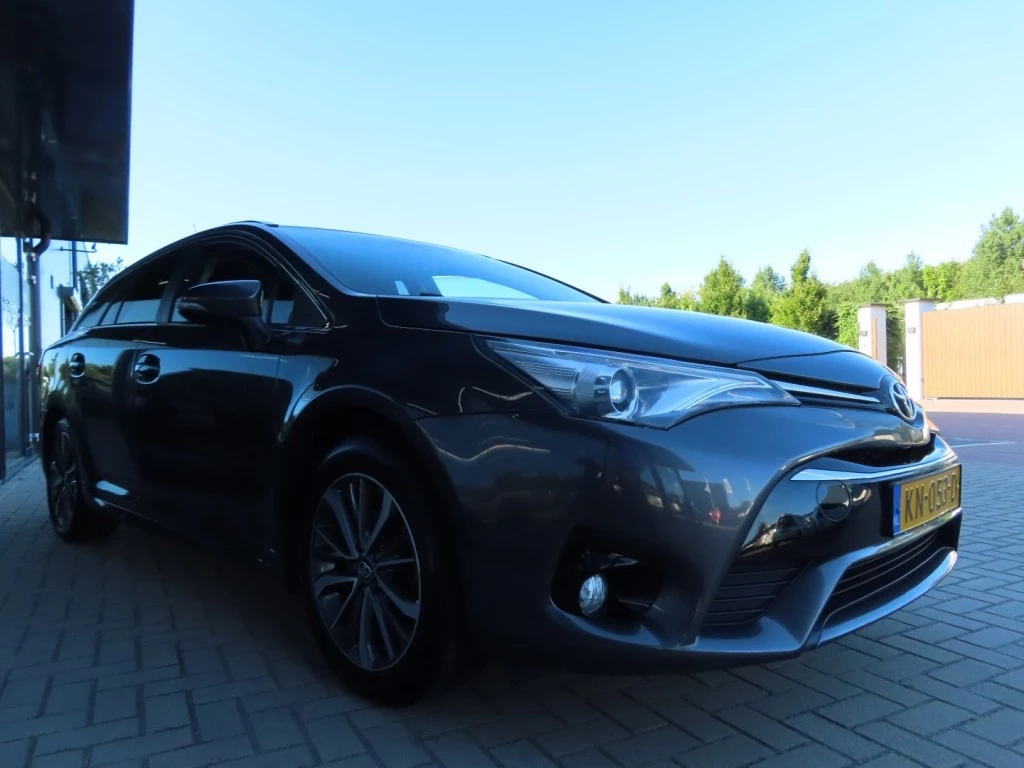 Hoofdafbeelding Toyota Avensis