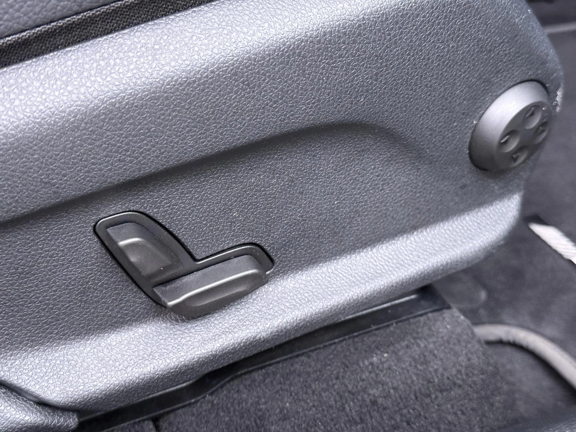 Hoofdafbeelding Mercedes-Benz EQC