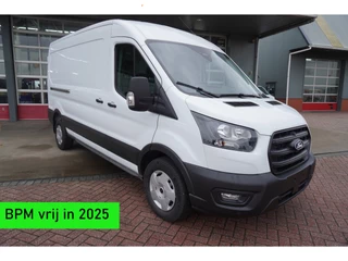 Hoofdafbeelding Ford Transit Ford Transit 350 2.0 TDCI 130PK L3H2 Trend nr. V137 | Airco | Cruise | Trekhaak | Apple cp-Android auto