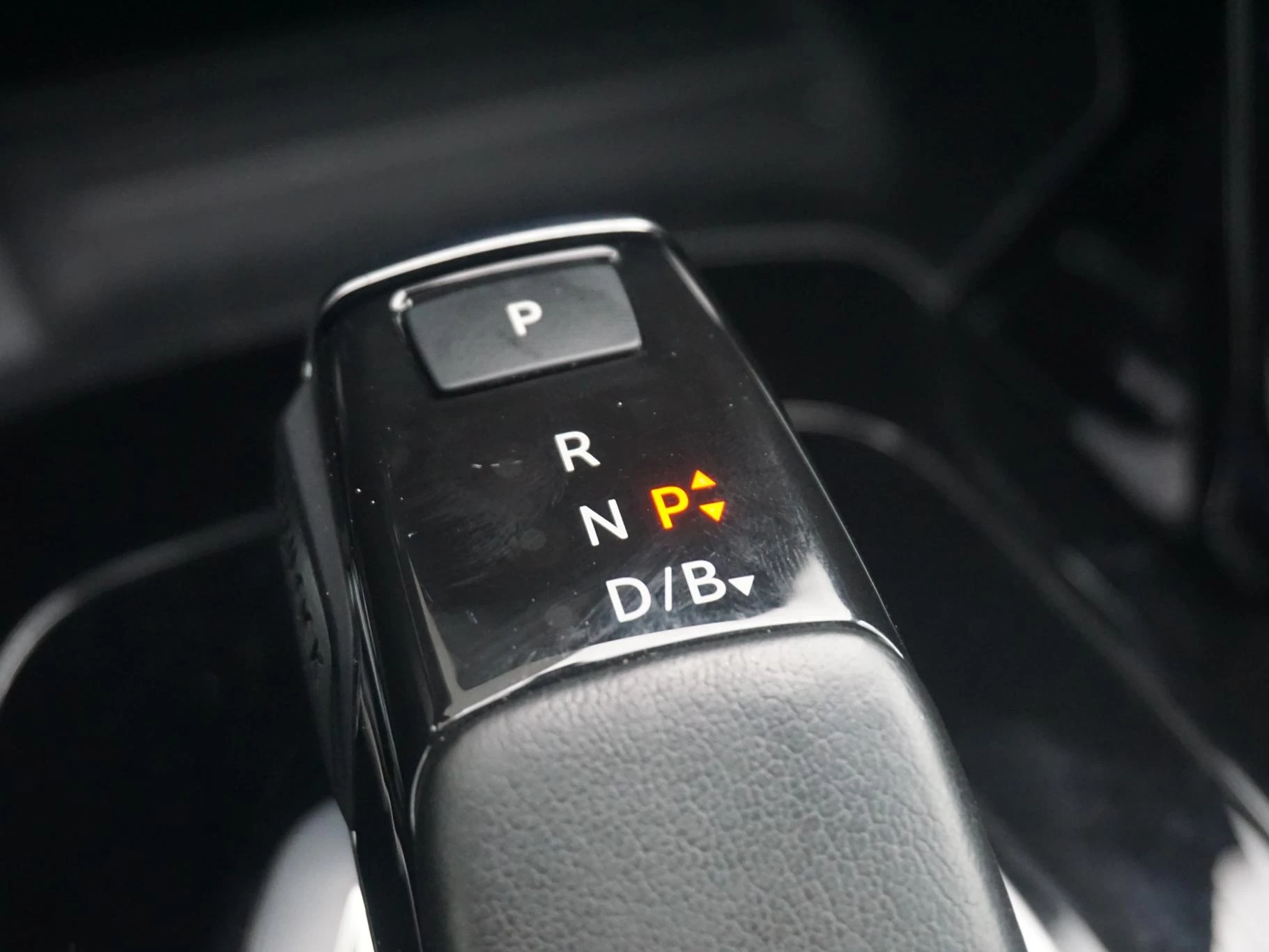 Hoofdafbeelding Peugeot e-2008