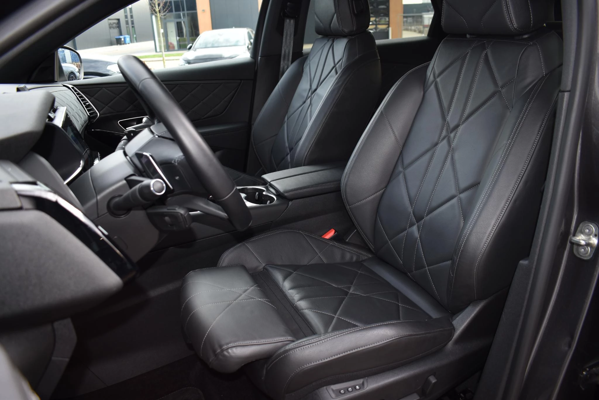 Hoofdafbeelding DS DS 7