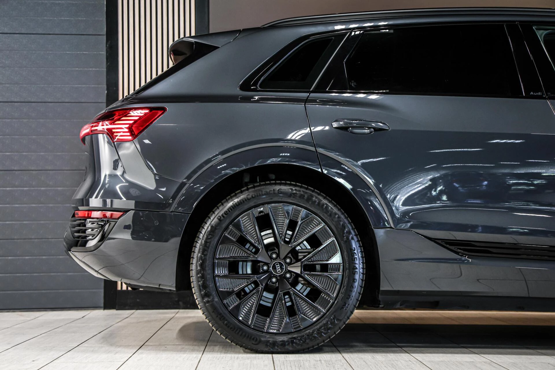 Hoofdafbeelding Audi Q8 e-tron