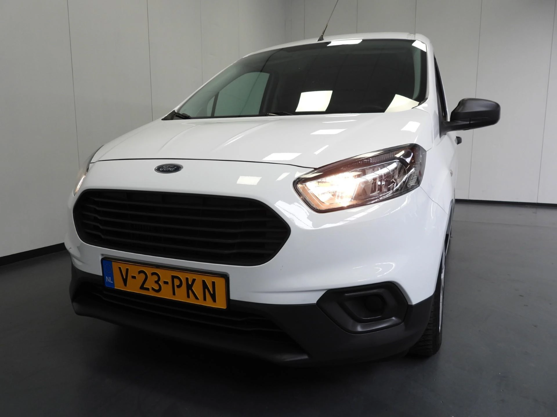 Hoofdafbeelding Ford Transit Courier