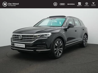 Volkswagen Touareg 3.0 TSI 462pk e-Hybrid | Panoramadak | Trekhaak | Puglia leder | Luchtvering | Head-up display | Geheugenstoel
