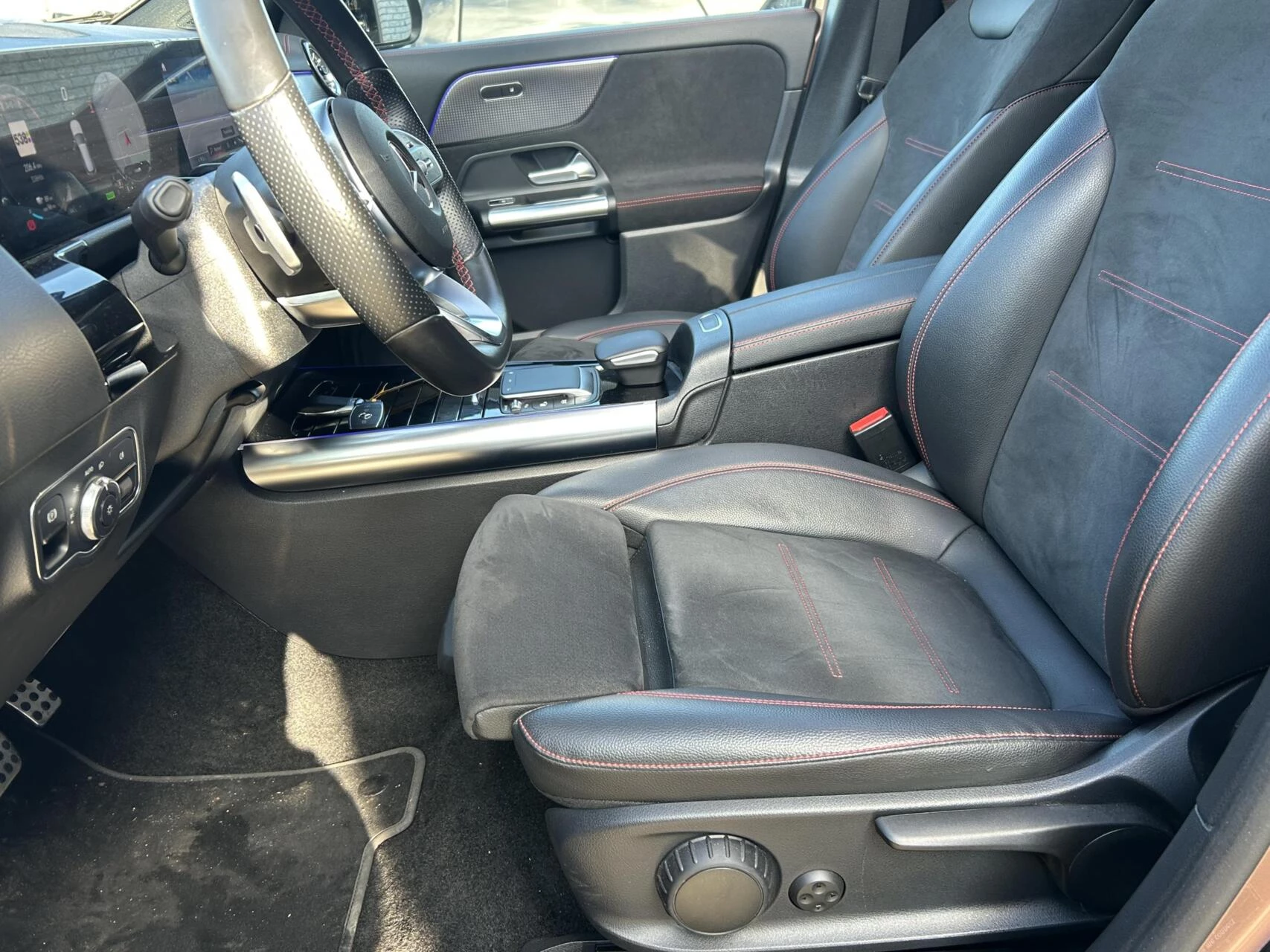 Hoofdafbeelding Mercedes-Benz EQA