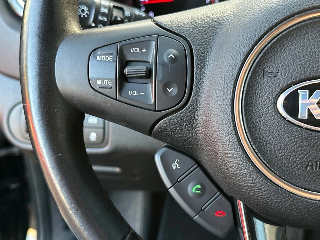 Hoofdafbeelding Kia Carens