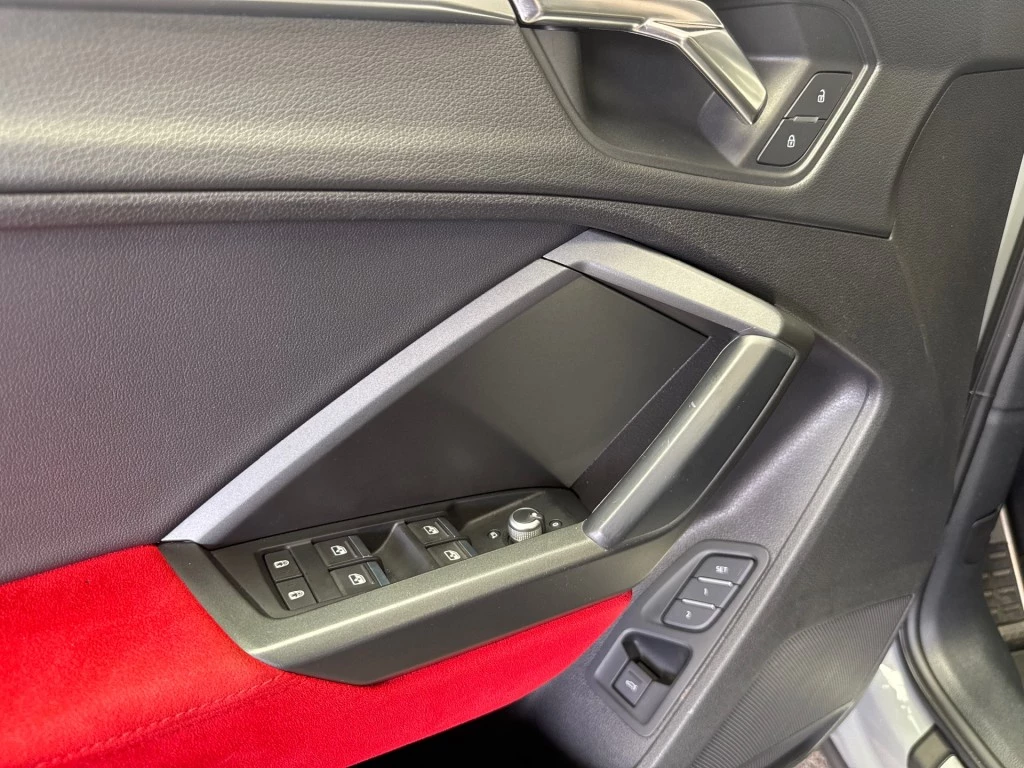 Hoofdafbeelding Audi RSQ3
