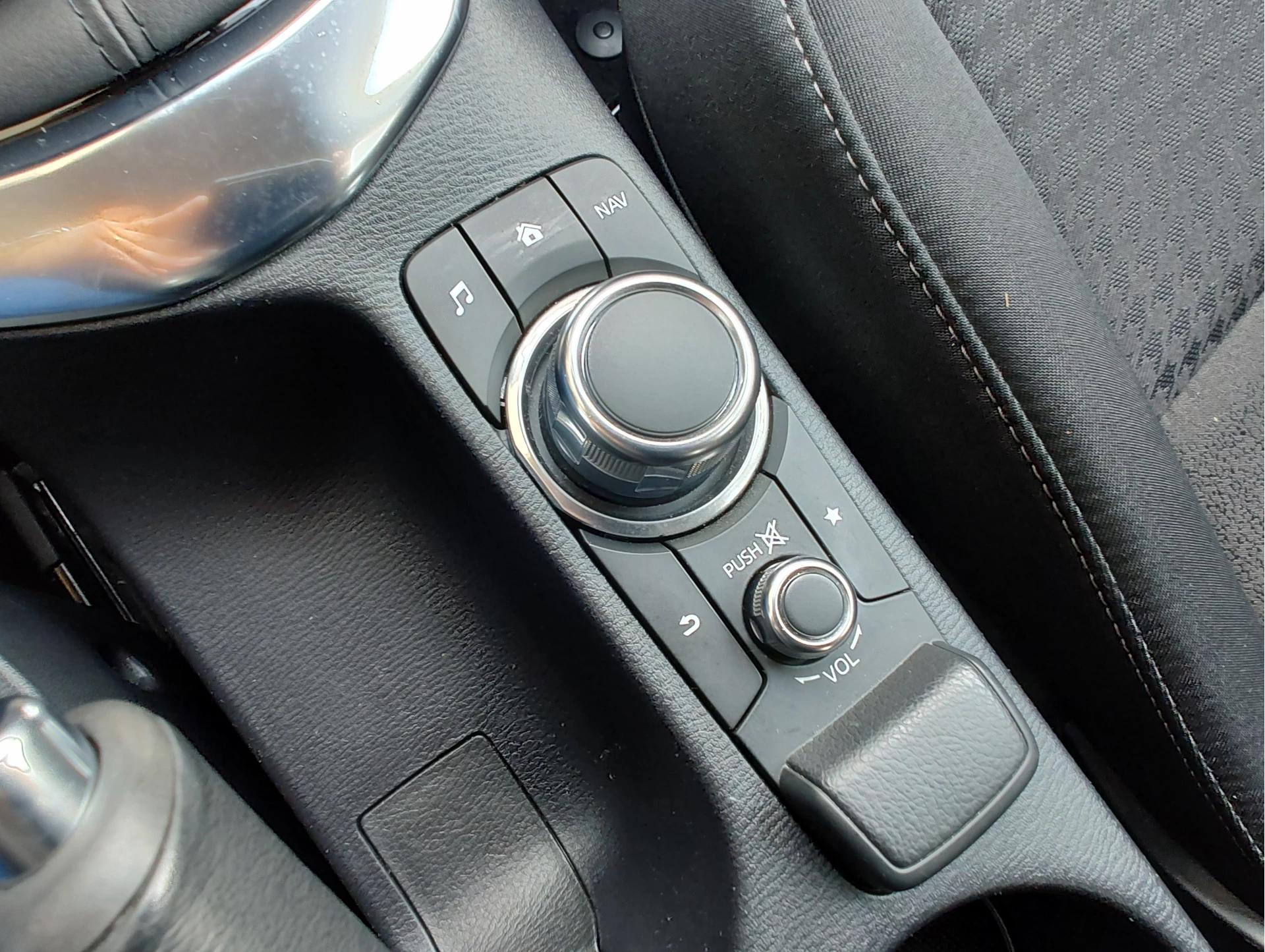 Hoofdafbeelding Mazda 2