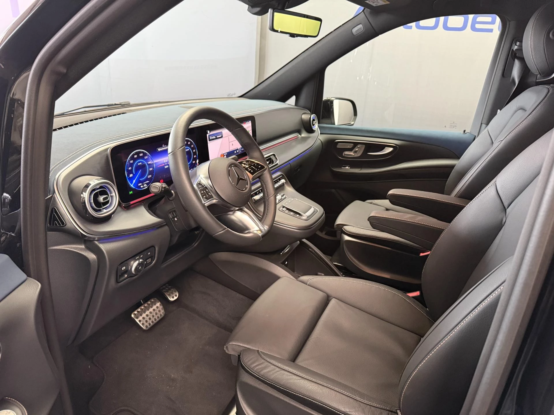 Hoofdafbeelding Mercedes-Benz EQV