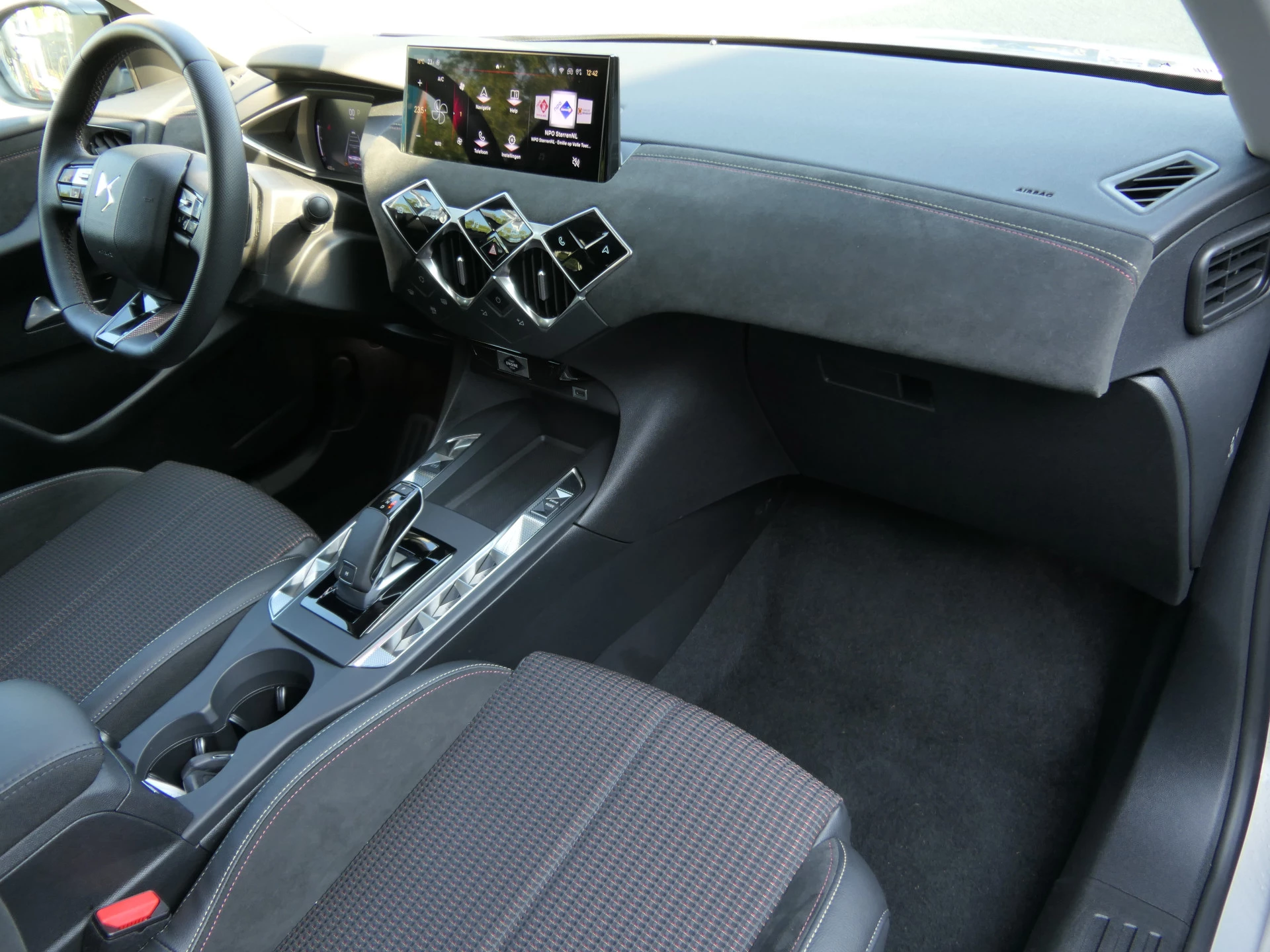 Hoofdafbeelding DS DS 3