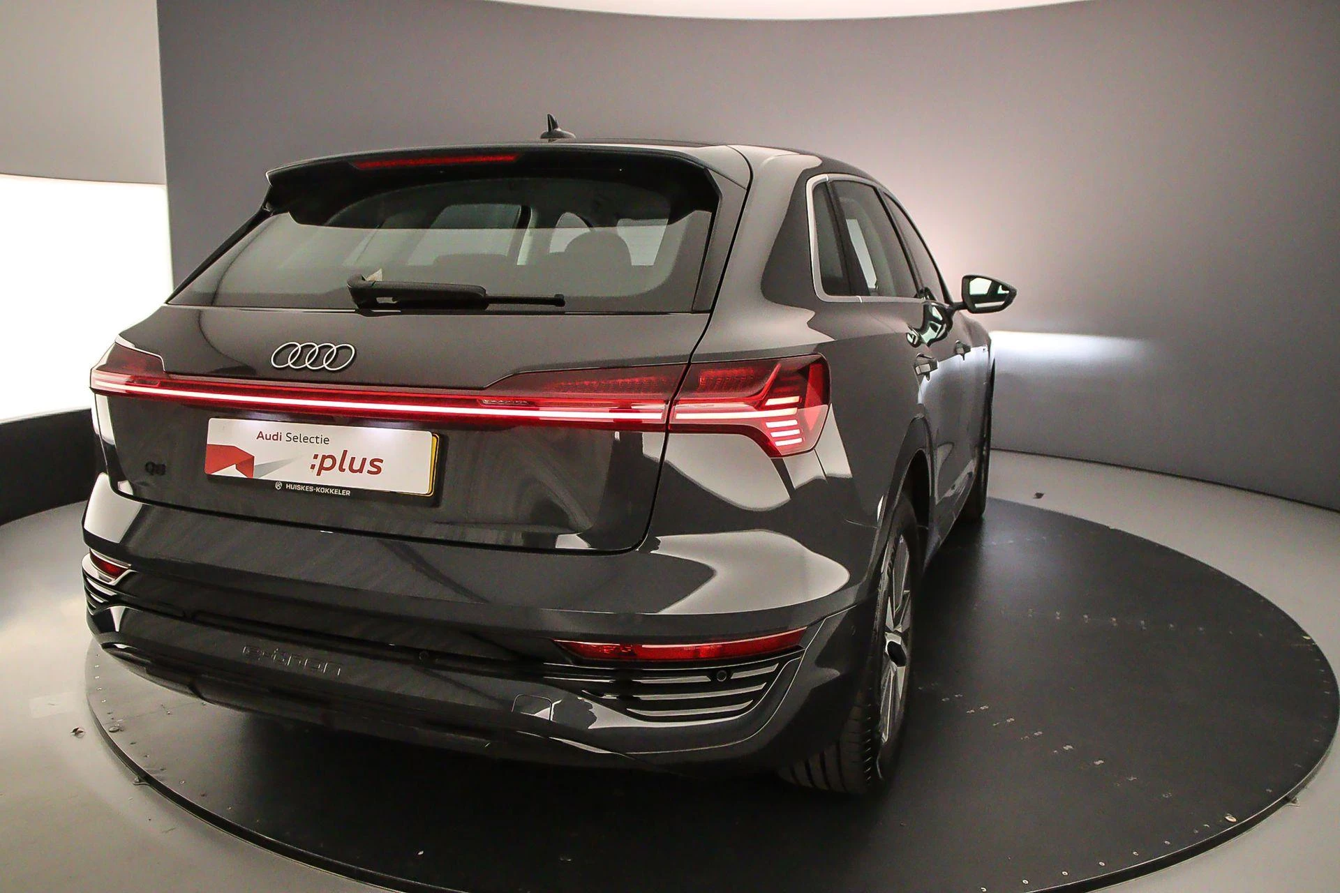 Hoofdafbeelding Audi Q8 e-tron
