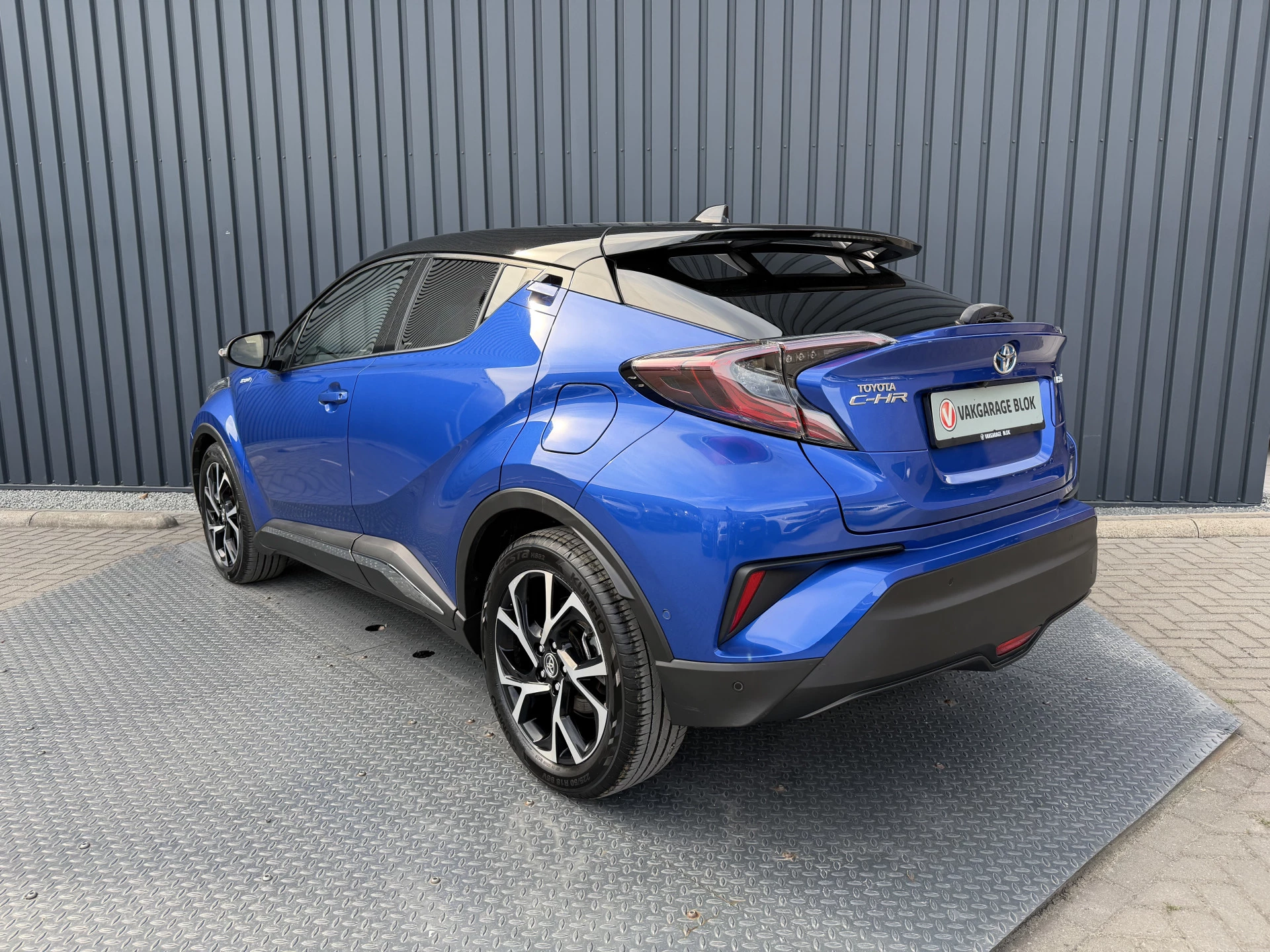 Hoofdafbeelding Toyota C-HR