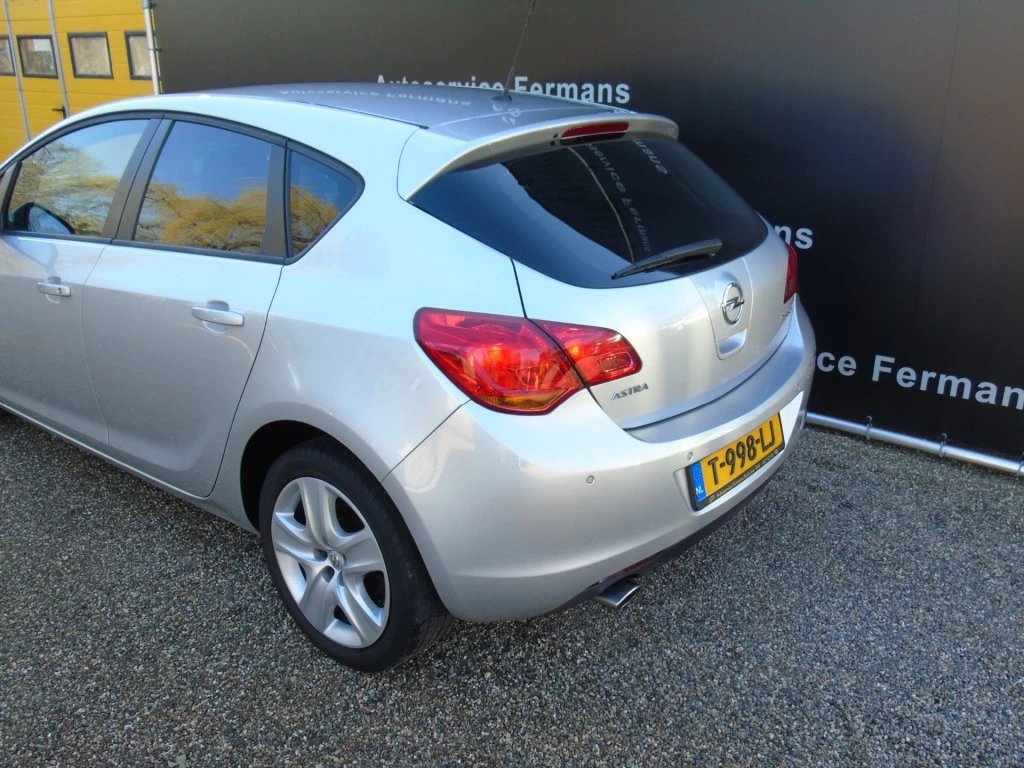 Hoofdafbeelding Opel Astra