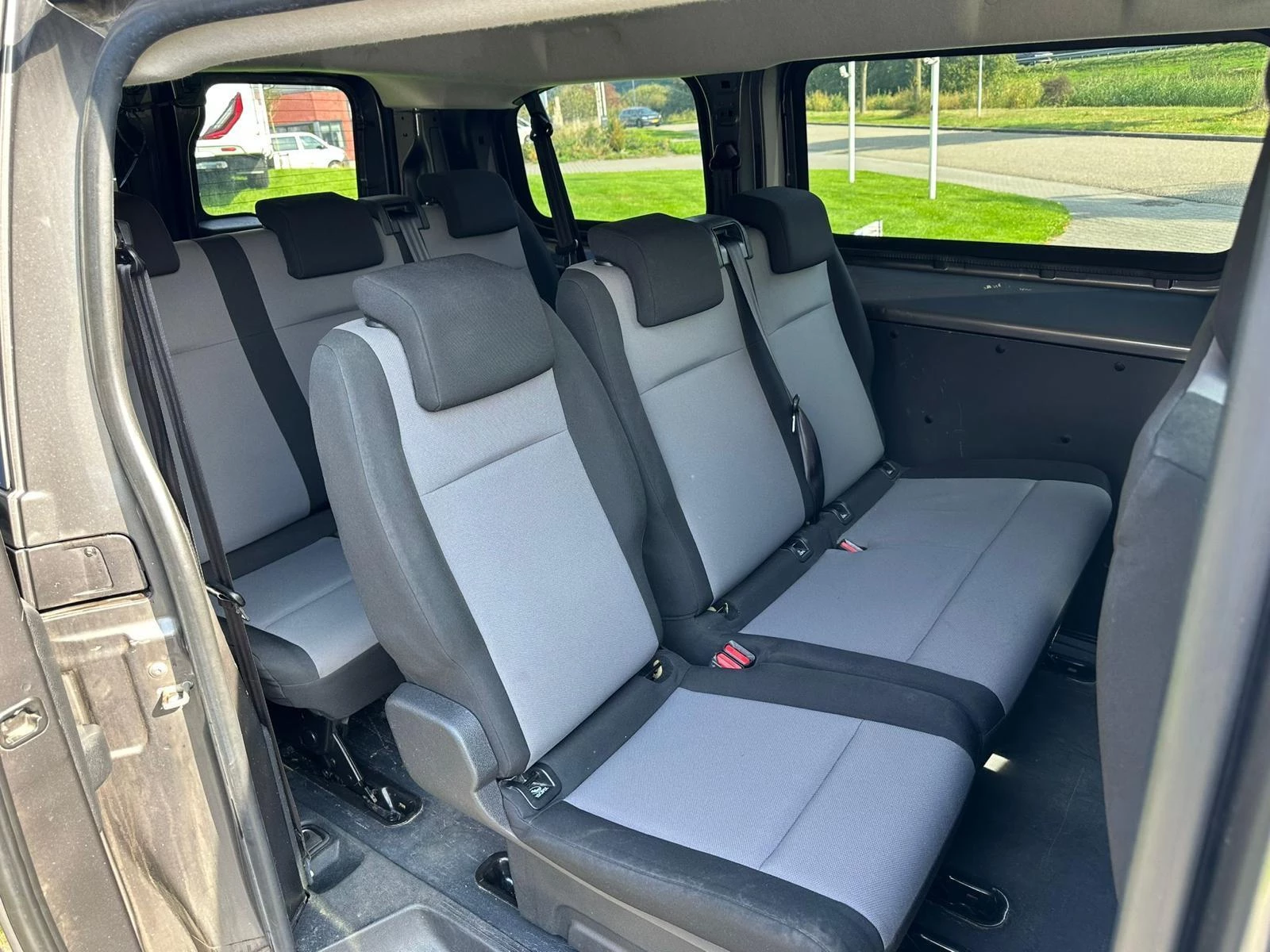 Hoofdafbeelding Peugeot Traveller