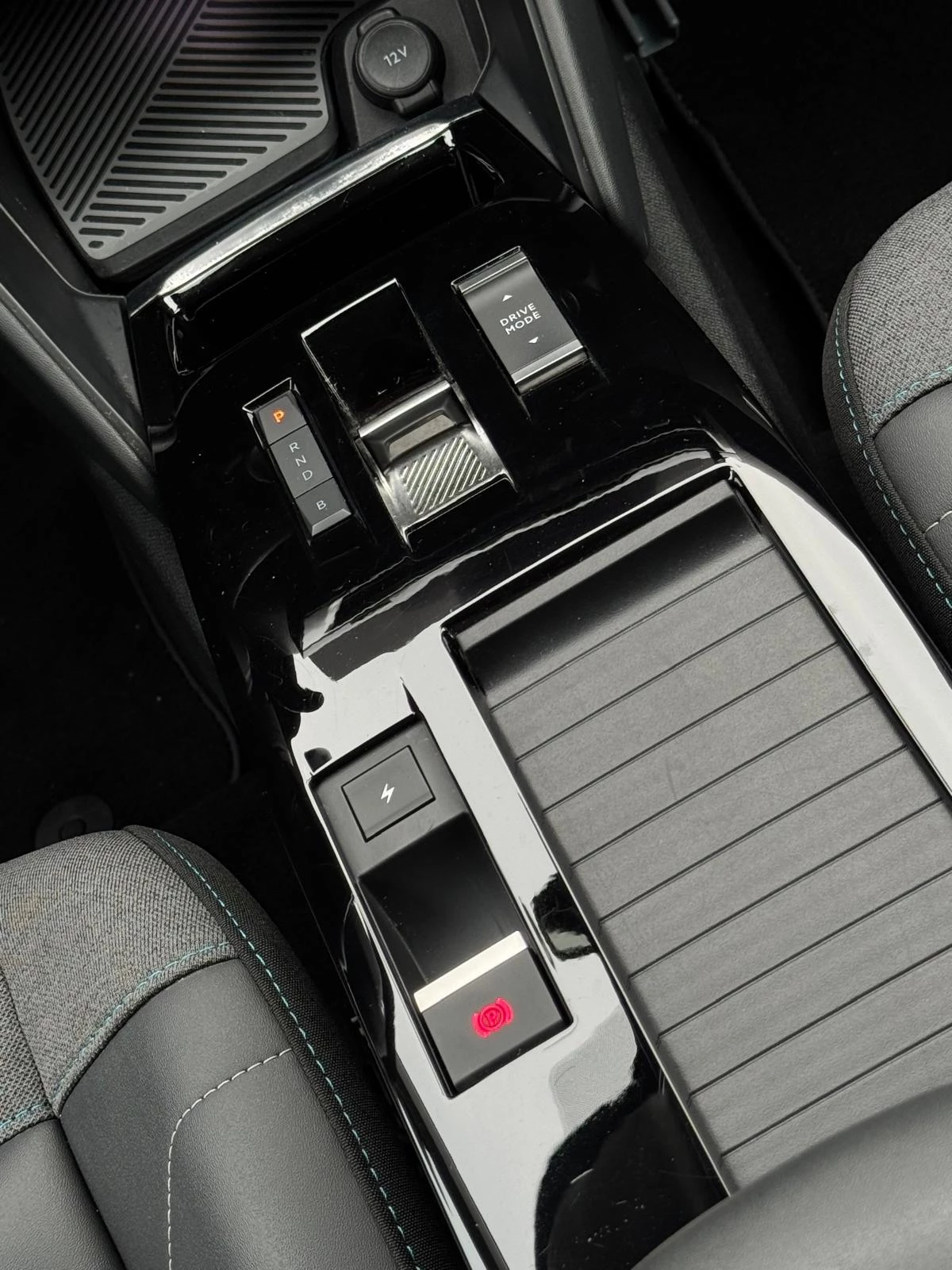 Hoofdafbeelding Citroën ë-C4