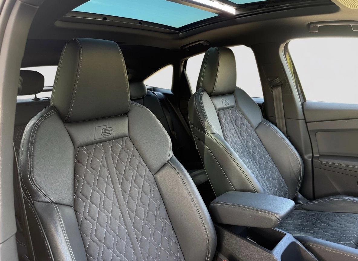 Hoofdafbeelding Audi Q4 Sportback e-tron
