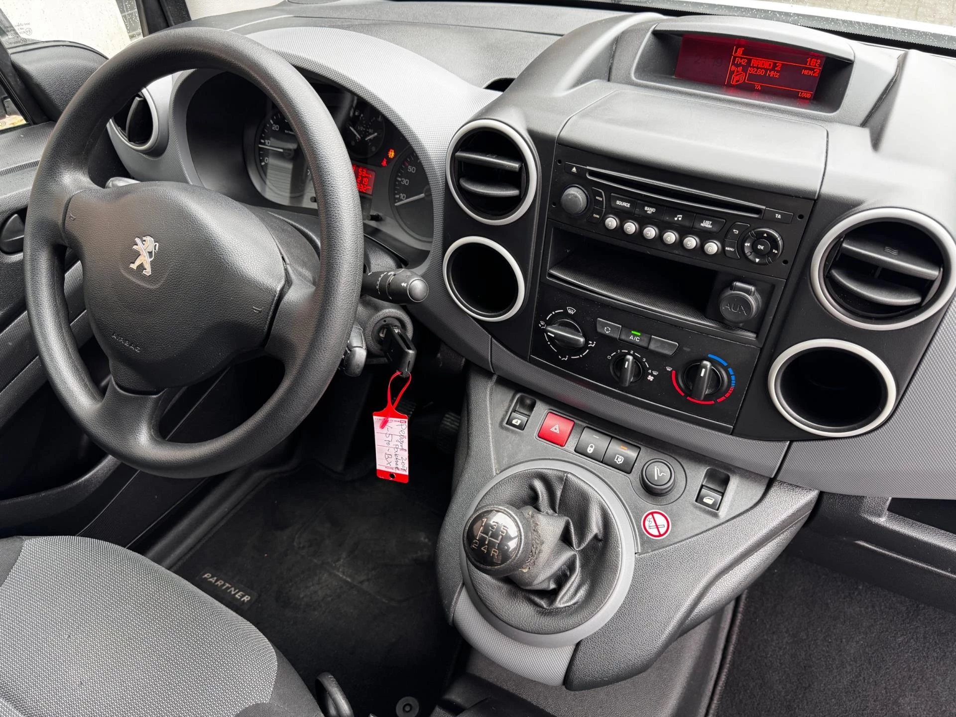 Hoofdafbeelding Peugeot Partner