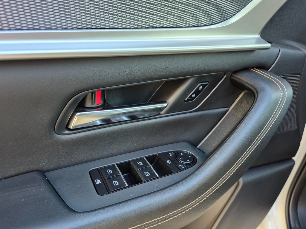 Hoofdafbeelding Mazda CX-60